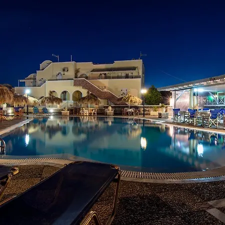 Perivolos Sandy Village Aparthotel