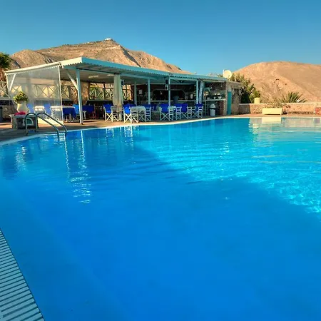 Perivolos Sandy Village Aparthotel