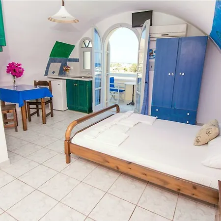 Aparthotel Perivolos Sandy Village 3*